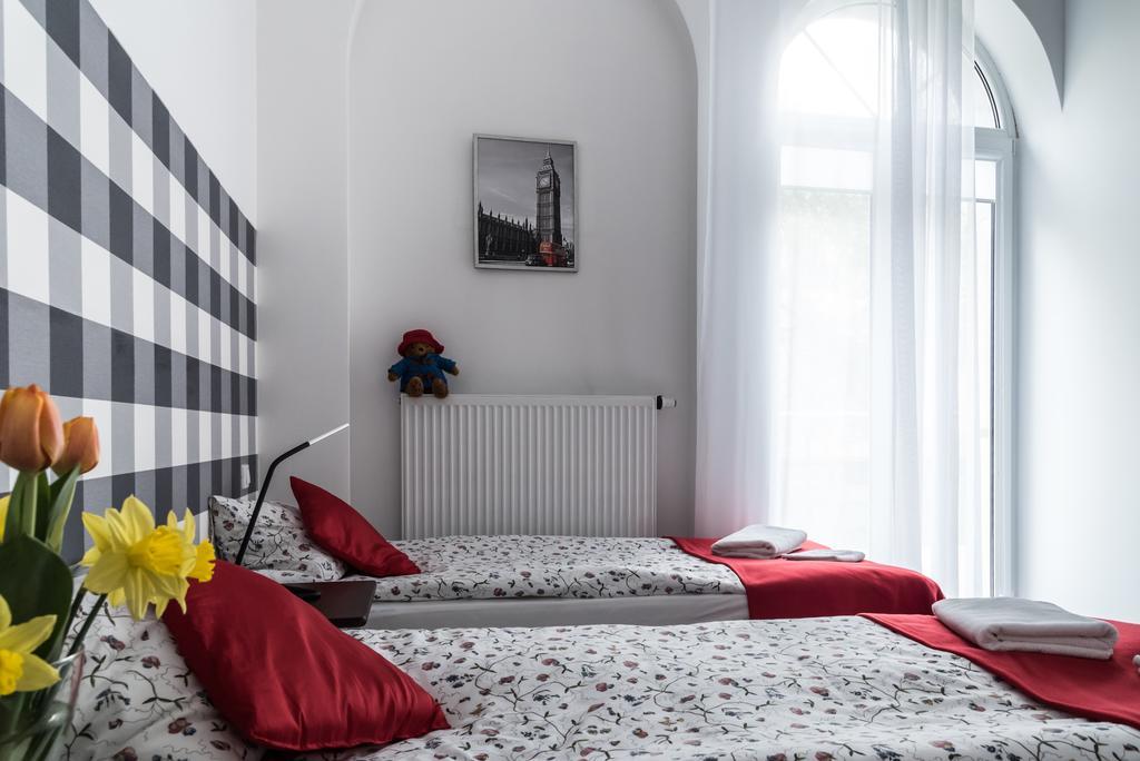 Albergue Ll20 Varsovia Exterior foto